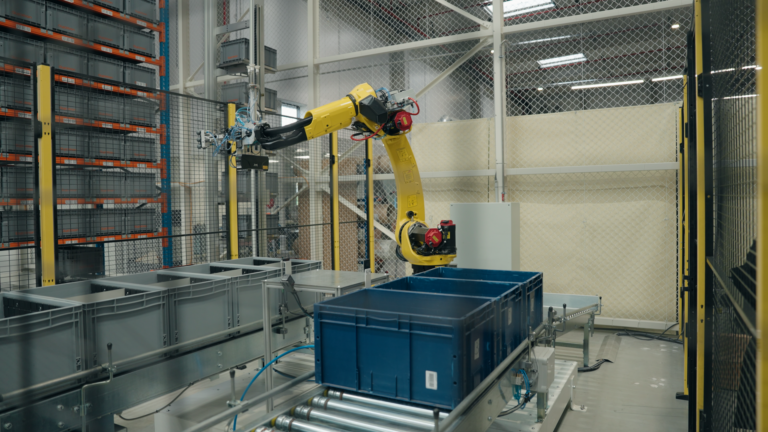 2026_02_13_SHOWROOM LOGIN_V1.00_01_41_23.Still005